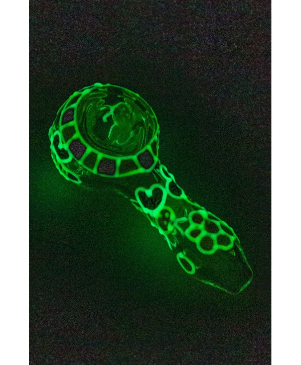 4" Glass Bee Pipe Glow in Dark